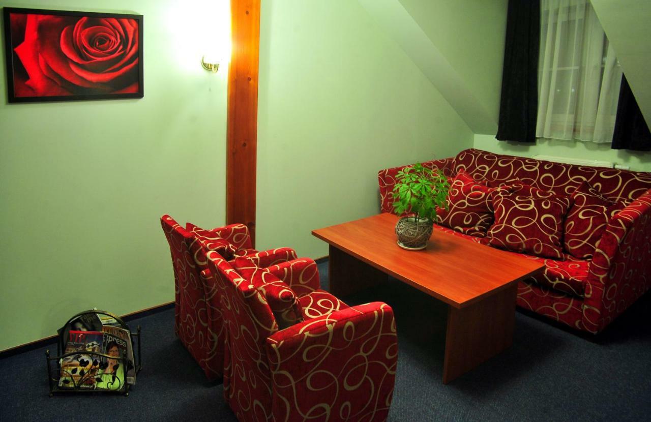 Hotel Zlote Deby วอร์ซอ ภายนอก รูปภาพ