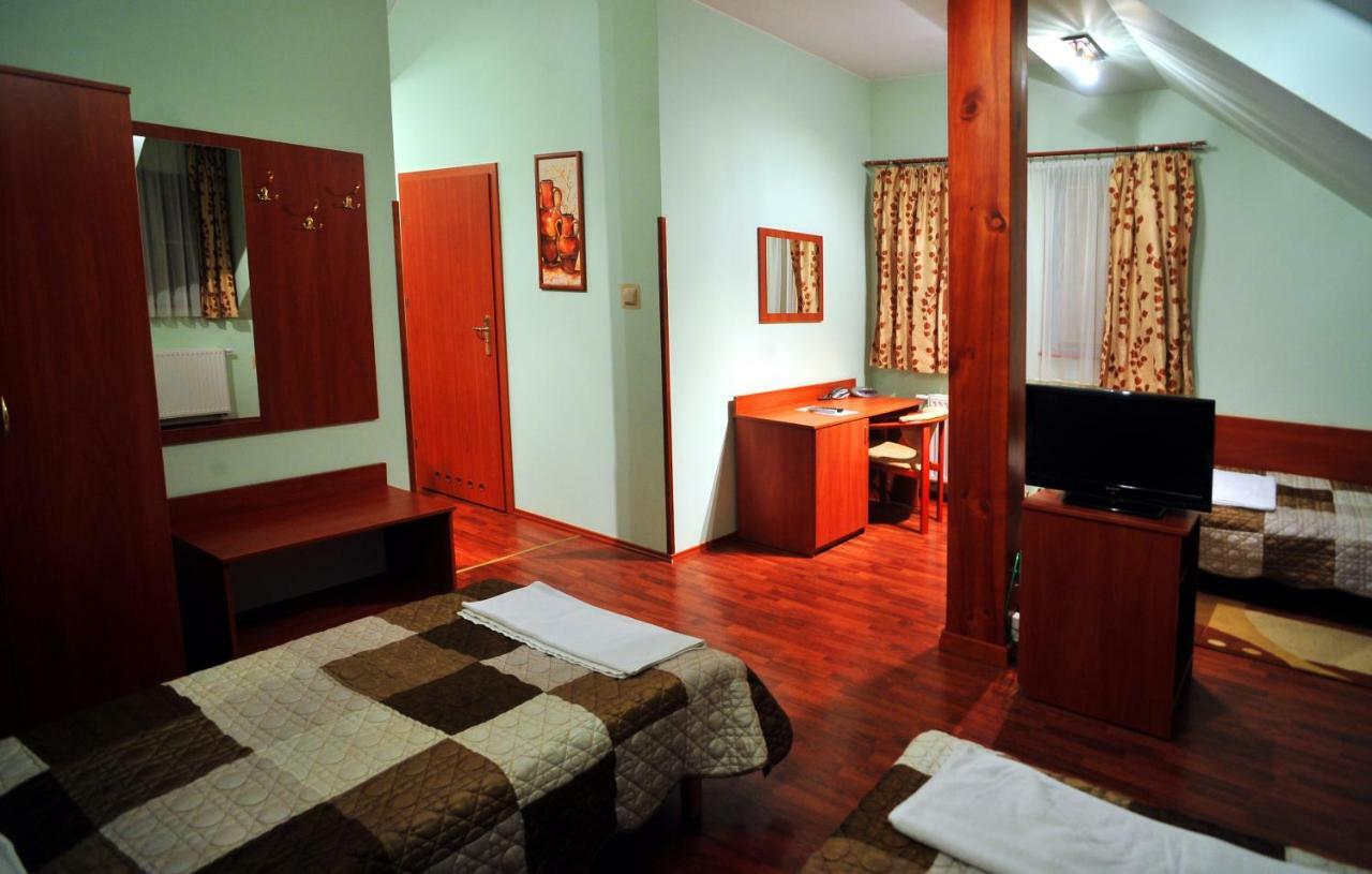 Hotel Zlote Deby วอร์ซอ ภายนอก รูปภาพ